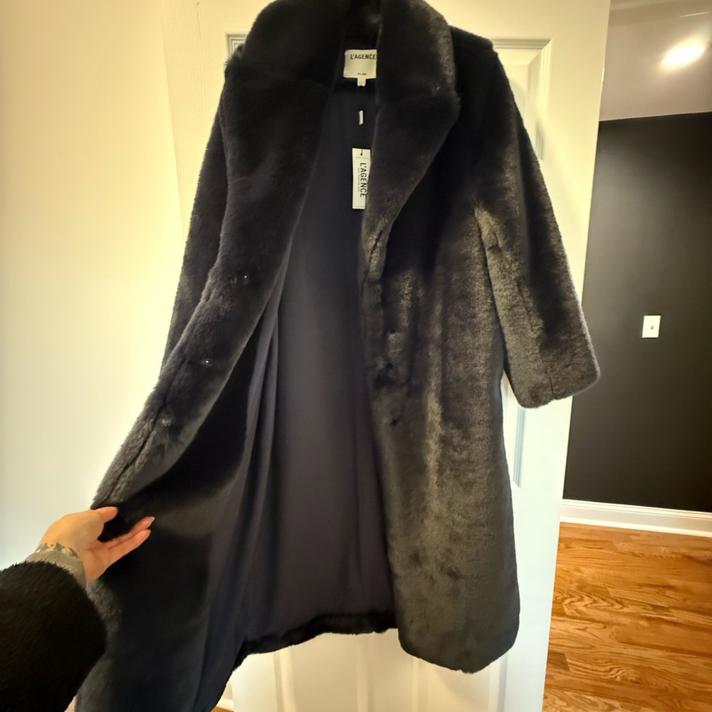 L’Agence Faux Fur Coat - Picture 4 of 5